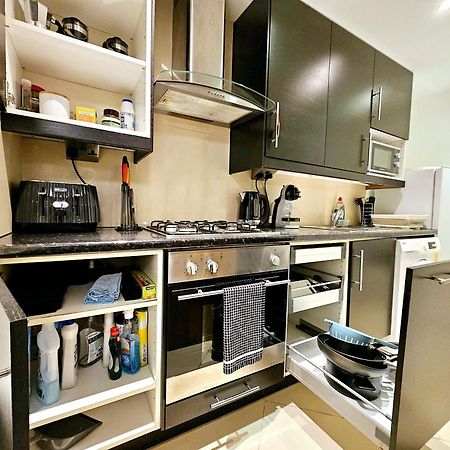Modern Hyde Park Home With Private Entrance & Private Back Patio Near Bayswater & Paddington Stations London Exteriör bild