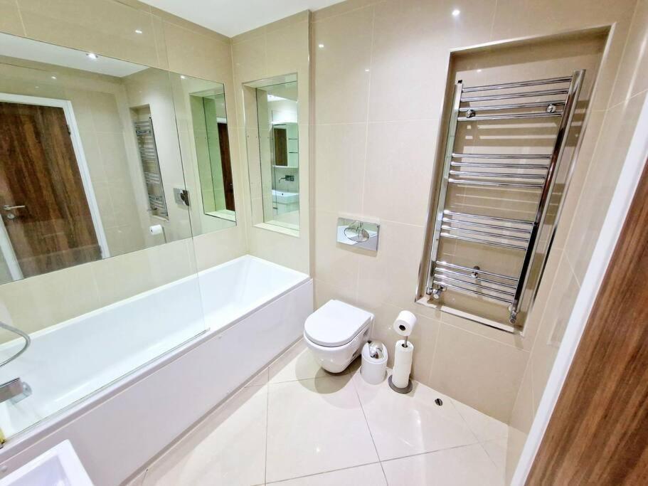 Modern Hyde Park Home With Private Entrance & Private Back Patio Near Bayswater & Paddington Stations London Exteriör bild