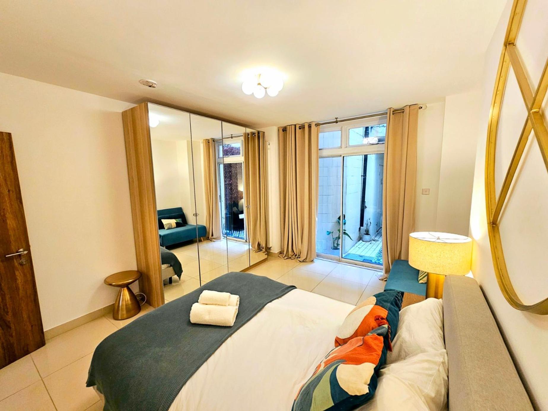 Modern Hyde Park Home With Private Entrance & Private Back Patio Near Bayswater & Paddington Stations London Exteriör bild